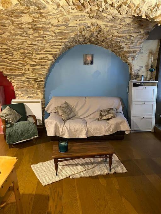 Charmante Cave Voutee 4 Personnes Saint-Jean-de-Fos Extérieur photo