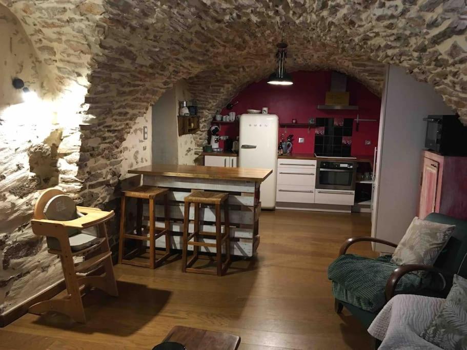 Charmante Cave Voutee 4 Personnes Saint-Jean-de-Fos Extérieur photo